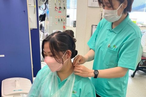 三角巾復習していました